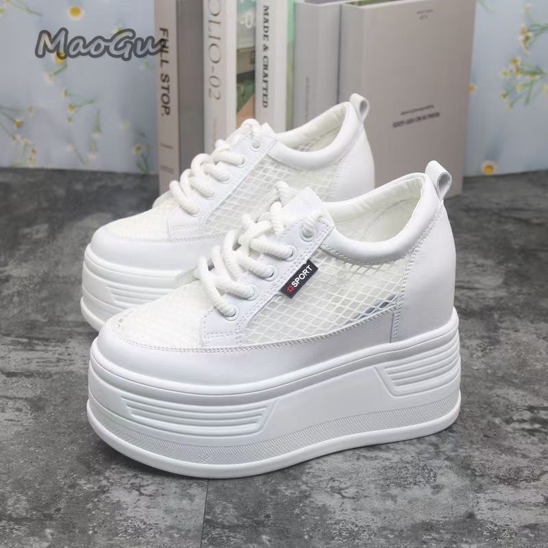 Women Shoes Store - รองเท้าผ้าใบผู้หญิงแบบมีเชือกผูก ระบายอากาศได้ดี พื้นหนาเสริมส้น ลำลอง ใส่สบายสำหรับฤดูร้อน