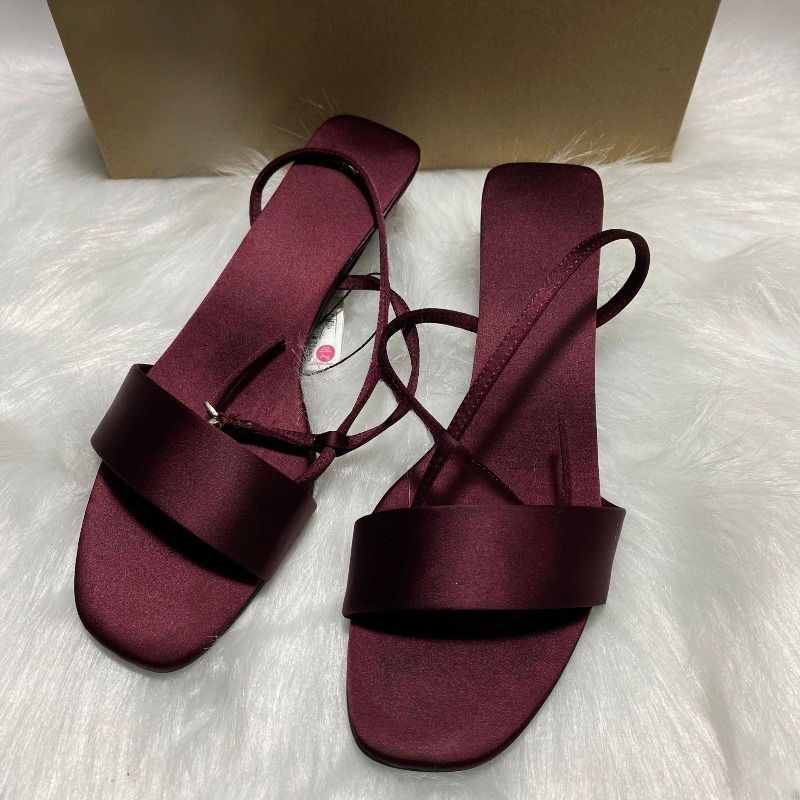Women Shoes Branded - รองเท้าส้นเตี้ยแบบสายรัดข้อเท้าผ้าซาตินหรูหราสำหรับผู้หญิง รองเท้าแตะแบบเปิดนิ้วเท้าทันสมัยสำหรับฤดูร้อน รองเท้าทำงานผู้หญิงแบรนด์ดีไซเนอร์ไซส์ใหญ่