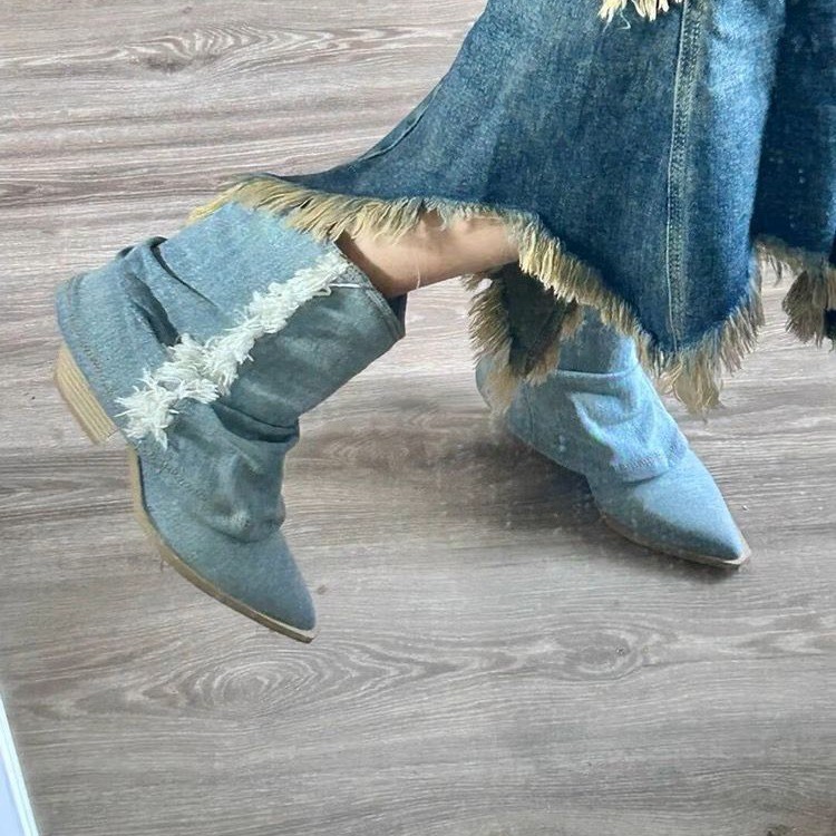 Women Shoes Jeans - รองเท้าบูทหุ้มข้อผ้ายีนส์มีจีบของผู้หญิงรองเท้าบูทคาวเกิร์ลส้นหนาหัวแหลมสำหรับ2023ฤดูใบไม้ร่วงรองเท้ายีนส์สีน้ำเงินสำหรับผู้หญิงขนาดพิเศษ42