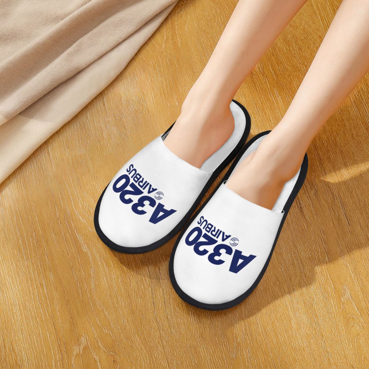 รองเท้าแตะโลโก้แอร์บัส A320 แบ - Women Shoes Logo บทวิจารณ์และราคา