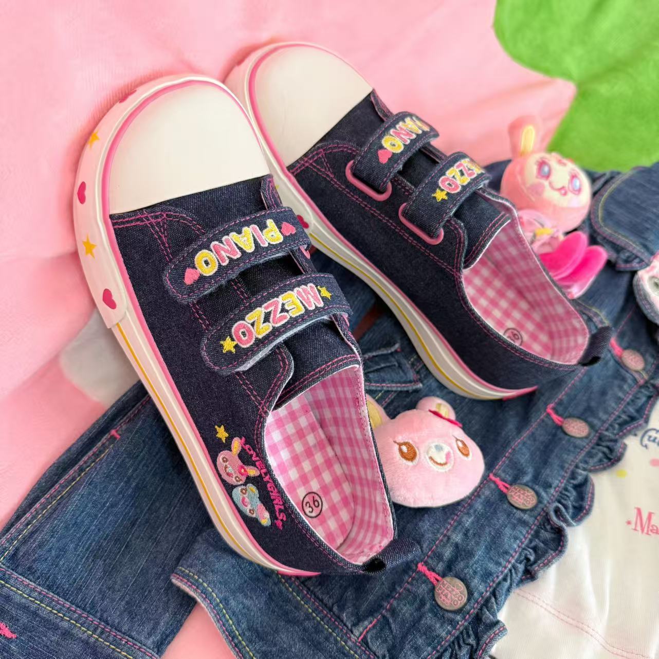 รองเท้าผ้าใบปักลายสไตล์ญี่ปุ่น - Women Shoes Store บทวิจารณ์และราคา