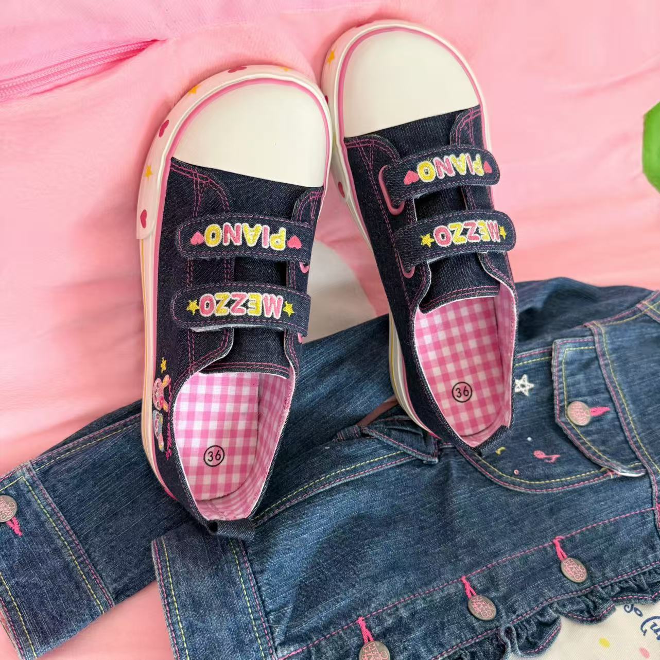 รองเท้าผ้าใบปักลายสไตล์ญี่ปุ่น - Women Shoes Store บทวิจารณ์และราคา
