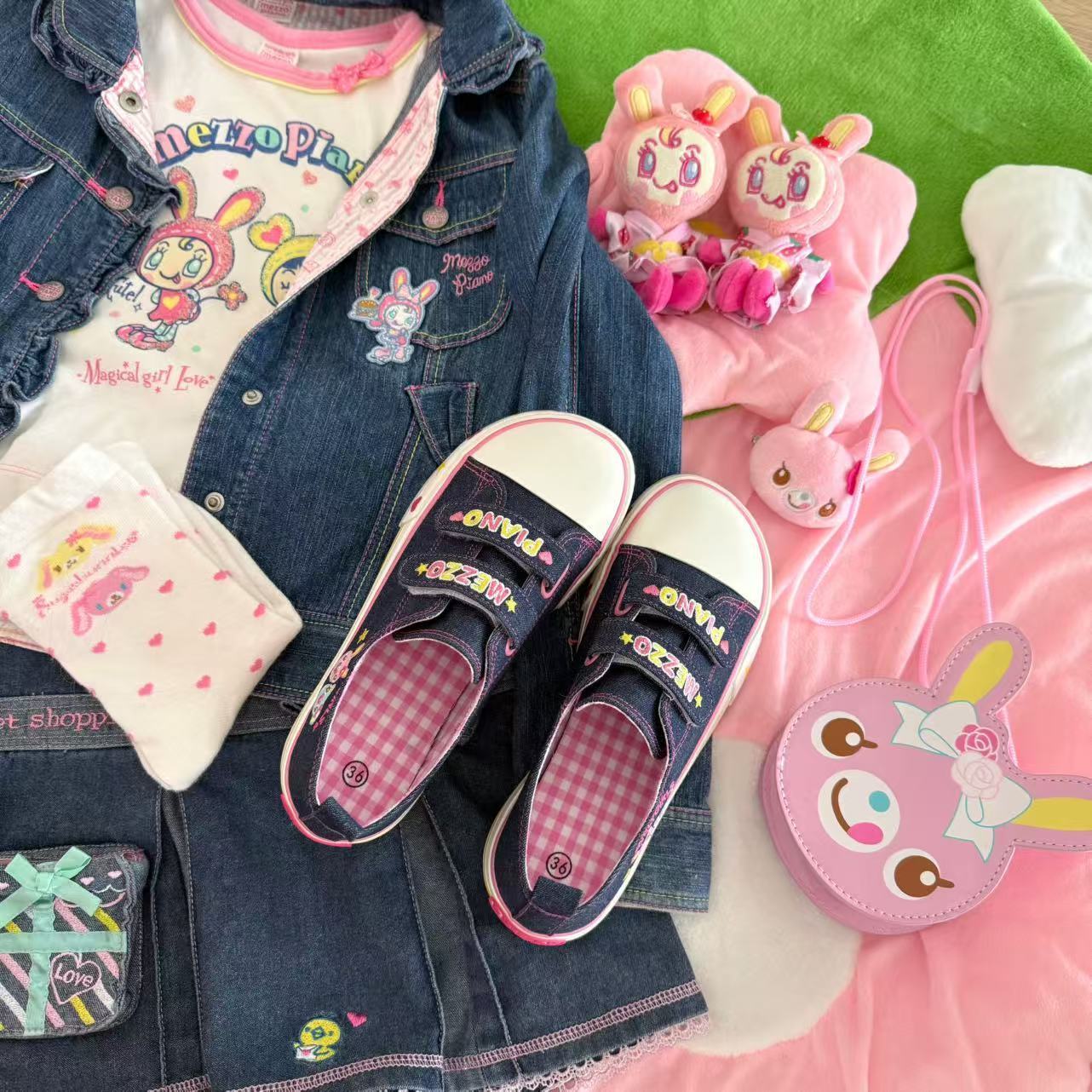 รองเท้าผ้าใบปักลายสไตล์ญี่ปุ่น - Women Shoes Store บทวิจารณ์และราคา