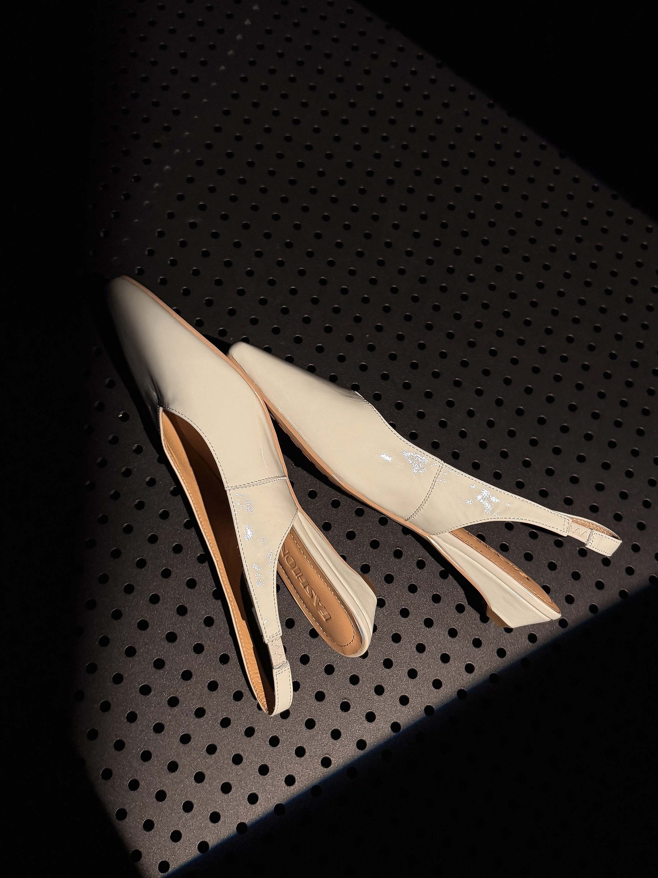 รองเท้าส้นเตี้ยหนังวัว Lenkise - Women Shoes Branded บทวิจารณ์และราคา