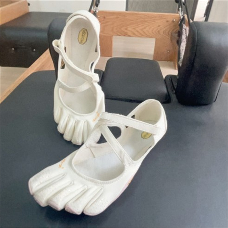 รองเท้าผ้าใบผู้หญิง Five Finge - Women Shoes Logo บทวิจารณ์และราคา