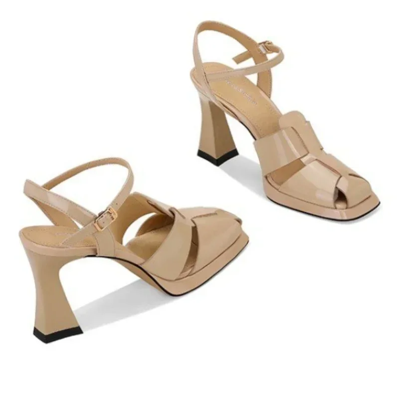 รองเท้าส้นสูงแบบรัดส้นผู้หญิง  - Ankle Strap Heels บทวิจารณ์และราคา