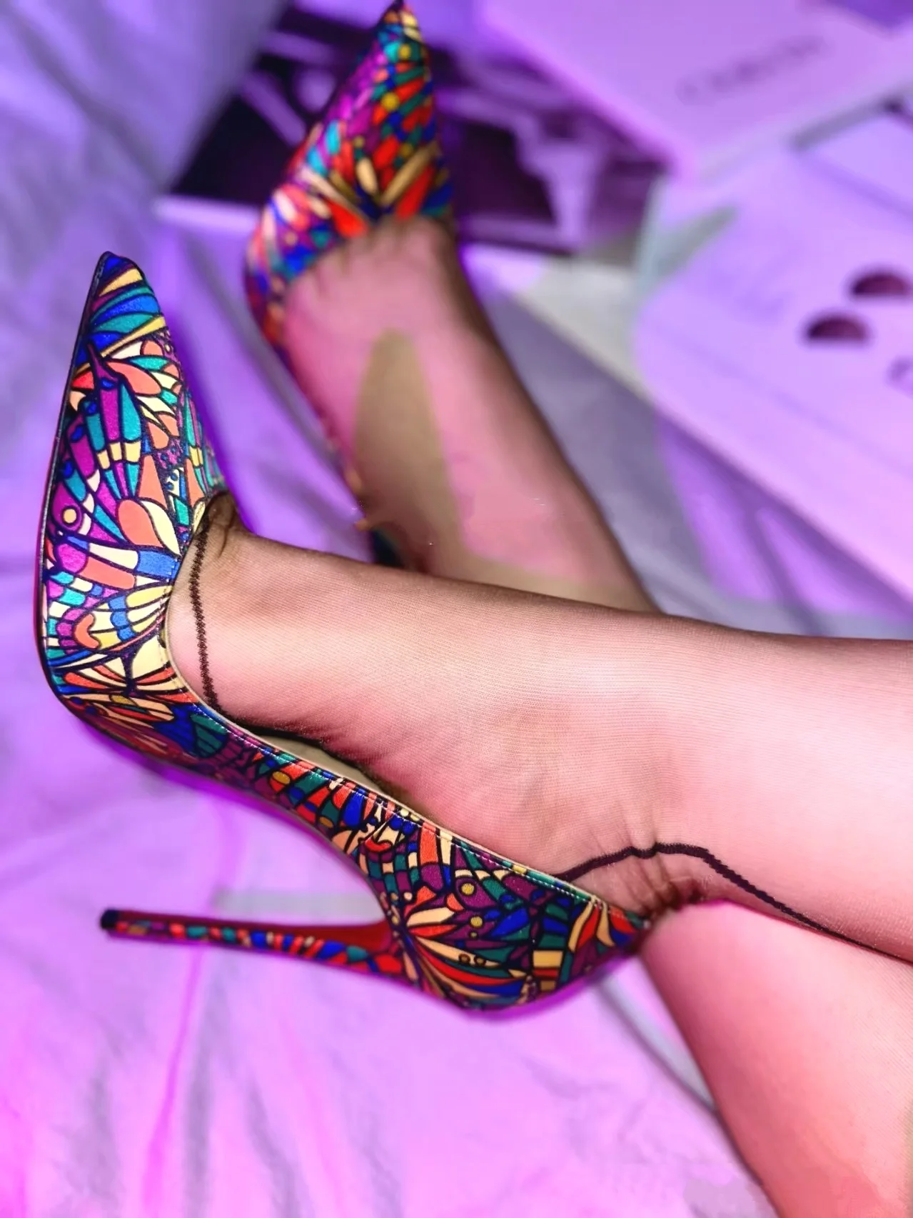 รองเท้าส้นเตี้ยแบบสวมลายจุดสีส - Women'S Shoes Red Bottoms บทวิจารณ์และราคา