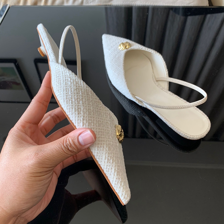 รองเท้าส้นเตี้ยแบบสวม รุ่นใหม่ - Women Shoes Branded บทวิจารณ์และราคา